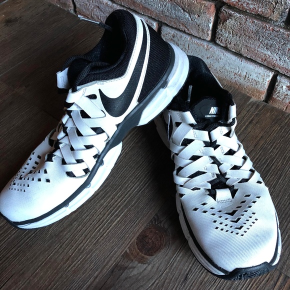nike lunar fingertrap tr running
